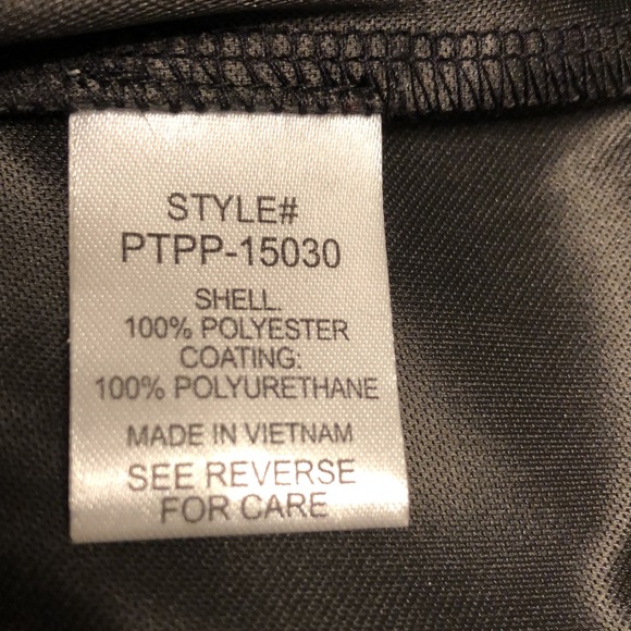 Zenana- NWOT- Vegan leather top and short set - Picture 6 of 8